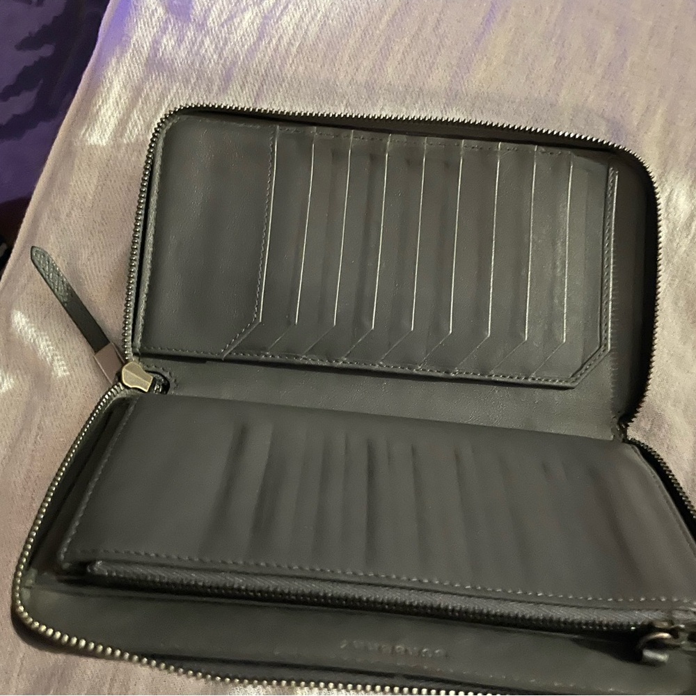 Elegant Black Leather Women's Wallet